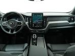 Volvo XC60 2.0 T6 RECHARGE 350PK AWD PLUS BLACK EDITION AUT8, Auto's, Automaat, Gebruikt, 4 cilinders, Leder en Stof
