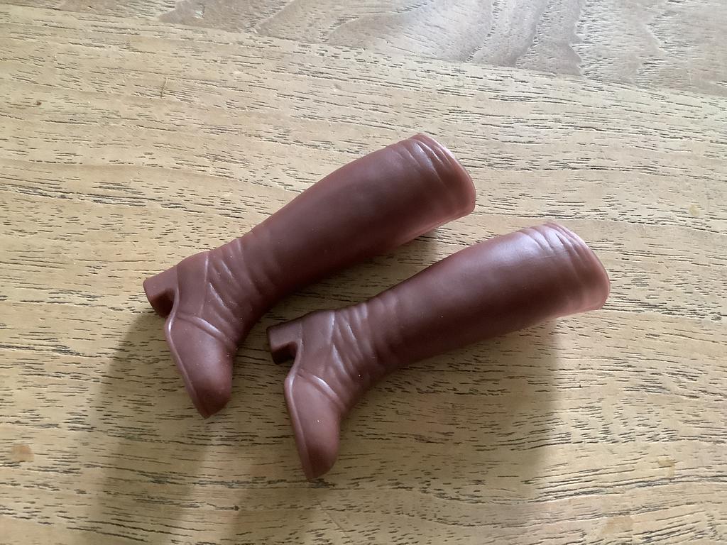 Barbie sindy laarzen, Verzamelen, Ophalen of Verzenden, Gebruikt, Kleertjes