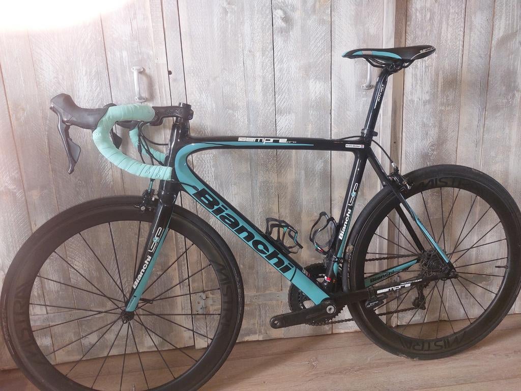 Bianchi Sempre Pro racefiets met Shimano Ultegra, 28 inch, Carbon, Heren, Zo goed als nieuw