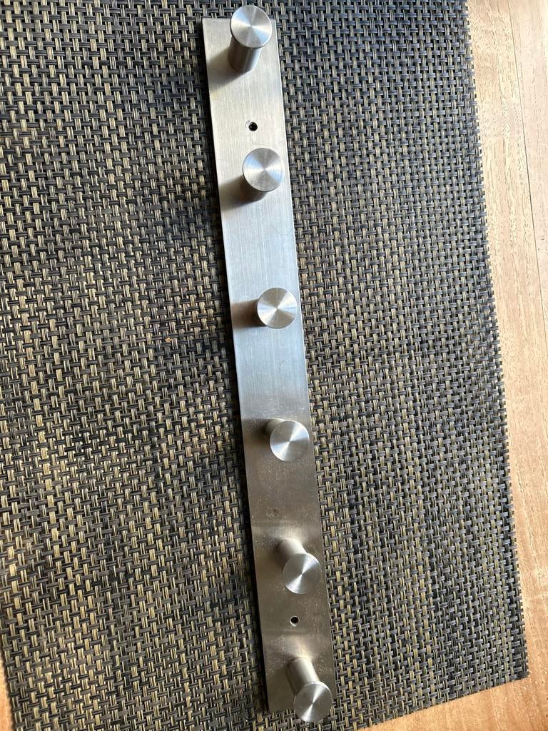 IKEA Grundtal Kapstok met 6 knoppen - RVS, Ophalen of Verzenden, Gebruikt, Metaal, Wandkapstok