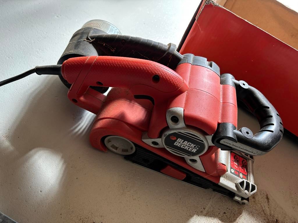 Black & decker ka88 bandschuurmachine, Doe-het-zelf en Verbouw, Gereedschap | Schuurmachines, Ophalen of Verzenden, Gebruikt, 600 tot 1200 watt