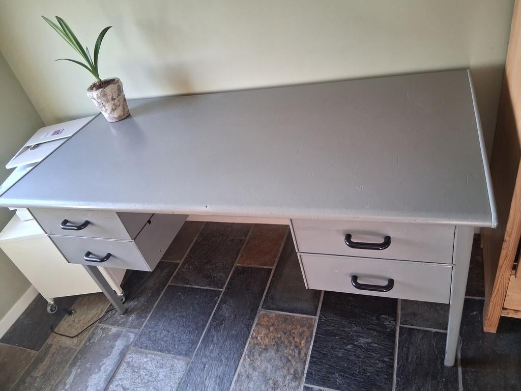 Vintage bureau, Huis en Inrichting, Bureaus, Ophalen, Gebruikt