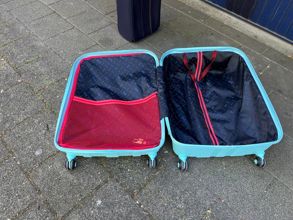 Grote lichtblauwe koffer met 4 wielen en handvat, Sieraden, Tassen en Uiterlijk, Koffers, Ophalen, Hard kunststof, Slot, Zo goed als nieuw