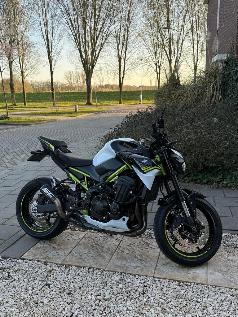 Kawasaki Z900 - 125PK - BJ2020 - Carbon - 6747km, Occasion, 4 cilinders, Motorrijbewijs A, Particulier