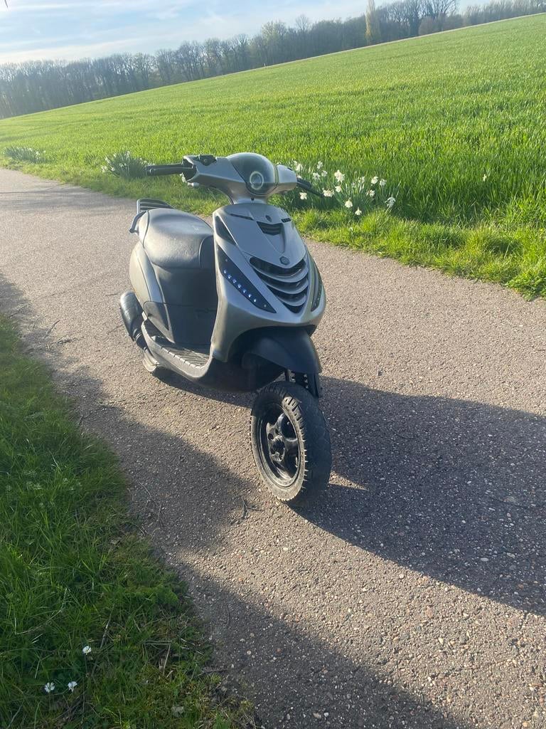 Zip 2takt met typhoon h2-per blok 50cc, Ophalen of Verzenden, Zo goed als nieuw, Overige typen, Piaggio