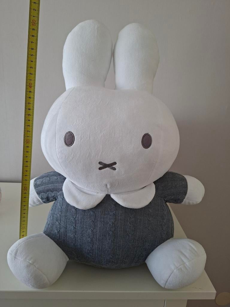 Nijntje knuffel groot, NIEUW met grijs gebreid pakje, Ophalen, Zo goed als nieuw, Konijn