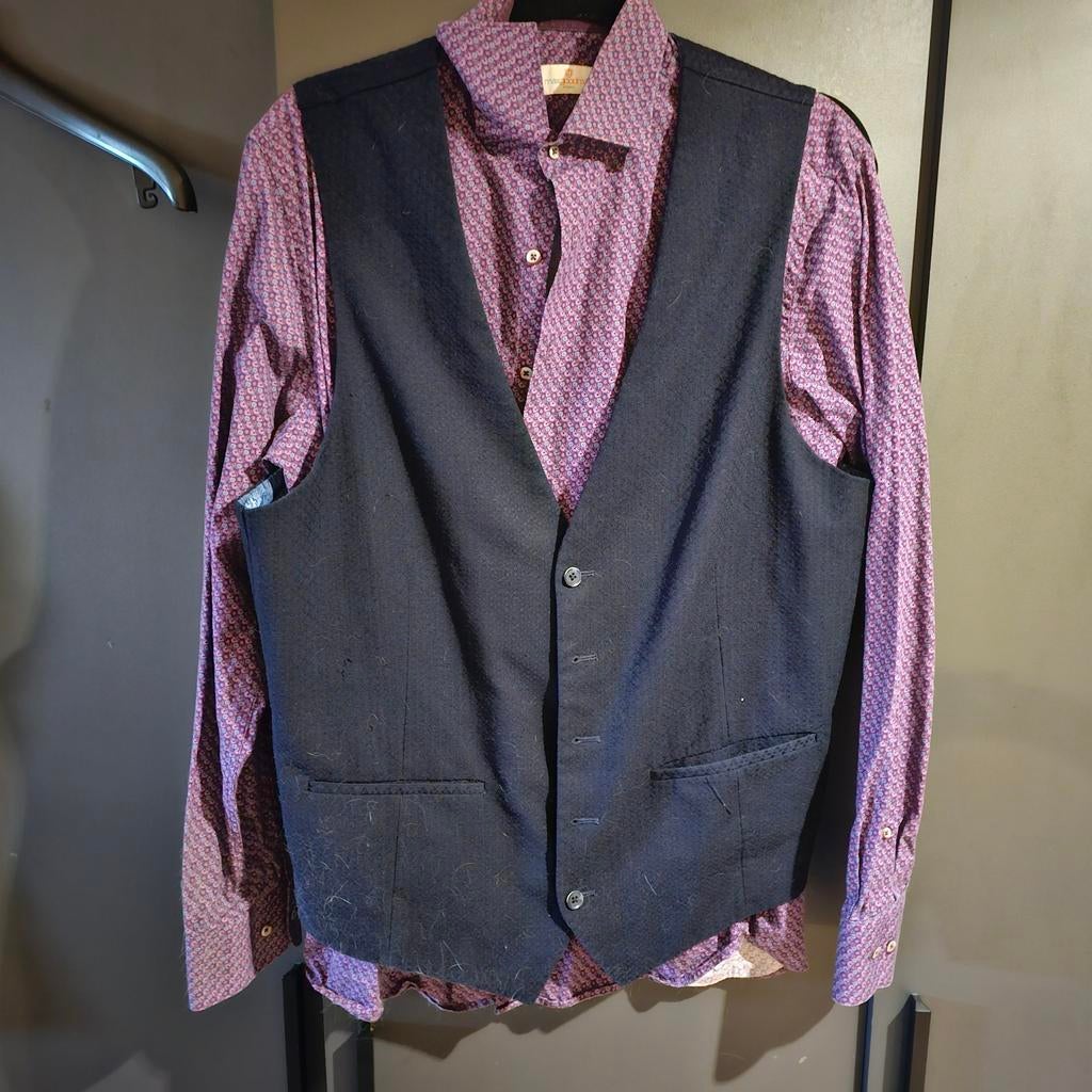 Heren overhemd met gilet, Ophalen