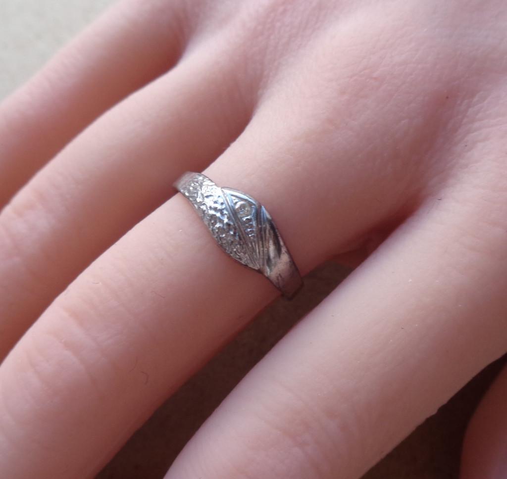 zilveren ring met helder steentje [186], Verzenden, Zo goed als nieuw, 17 tot 18, Dame