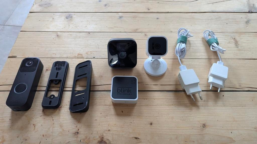 Blink Video Deurbel met Binnen- en Buitencamera, Ophalen of Verzenden, Bewegingsdetectiesensor, Gebruikt, Draadloos