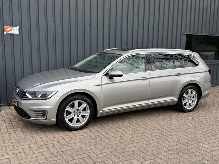 Volkswagen Passat Variant 1.4 TSI GTE Highline NL AUTO!/NAP!, Auto's, Volkswagen, Bedrijf, Te koop, Passat, ABS, Achteruitrijcamera