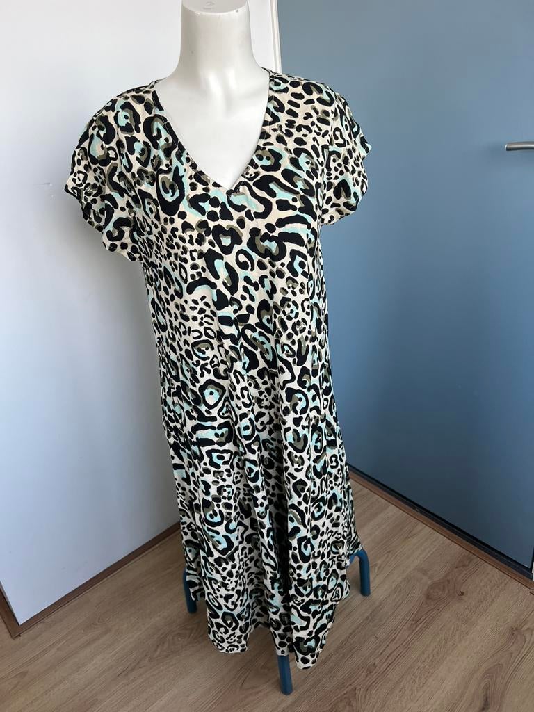 Masai leopard luipaard jurkje l zwart lichtblauw viscose, Kleding | Dames, Jurken, Beige, Maat 42/44 (L), Ophalen of Verzenden