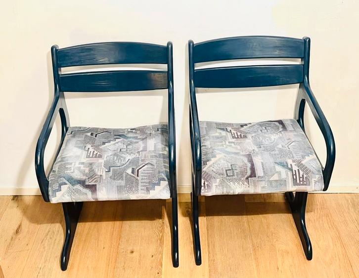 Farstrup Eetkamer Stoelen x 2, Huis en Inrichting, Stoelen, Gebruikt, Hout, Bruin, Ophalen of Verzenden