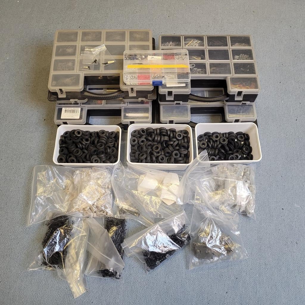 Heel veel onderdelen Tekno wsi lion toys, Ophalen of Verzenden, Gebruikt, Bus of Vrachtwagen, Lion Toys