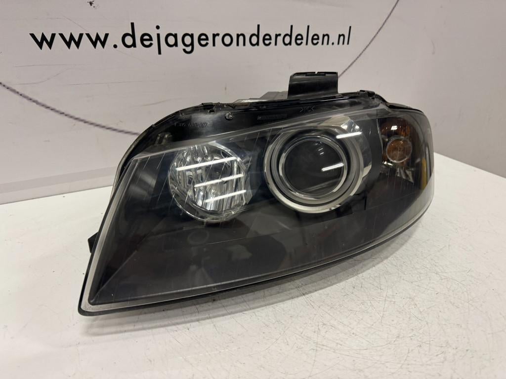 AUDI A3 8P XENON KOPLAMP LINKS 8P0941003R, Auto-onderdelen, Verlichting, Gebruikt, AUDI AG, Auto-Union-Strasse 1
85045  Ingolstadt, DE