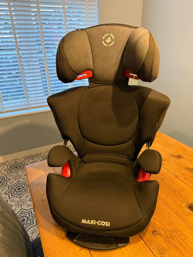 Twee Maxicosi Rodi autostoeltjes, zwart, Ophalen, Verstelbare rugleuning, Autogordel, 15 t/m 36 kg