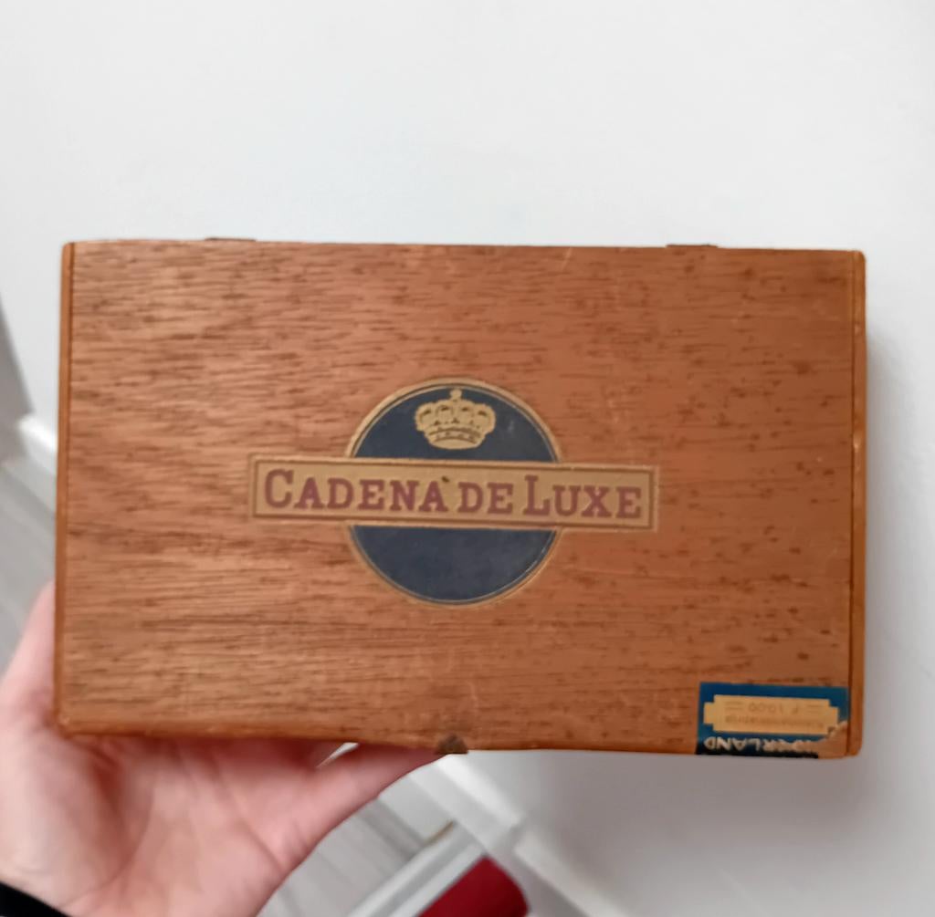 houten sigarenkistje met de opdruk "Cadena de luxe"", Ophalen of Verzenden, Sigarenbandjes