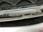 mercedes c klasse w204 voorbumper rooster rechts a2048803324, Gebruikt, Mercedes-Benz AG, Mercedes-Benz, Rechts
