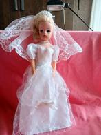 Barbie trouwjurk vintage 3, Ophalen of Verzenden, Gebruikt, Pop