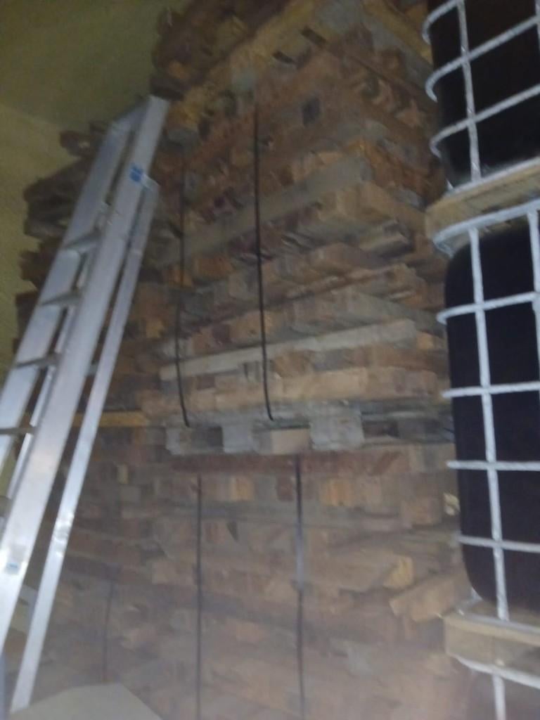 Brandhout Mahonie hout balkjes per m3, Tuin en Terras, Haardhout, 6 m³ of meer, Ophalen, Overige houtsoorten, Blokken