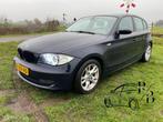 BMW 1-serie 118i Business Line LEER AIRCO CRUISE VASTE PRIJS, Auto's, BMW, 1-Serie, Achterwielaandrijving, Blauw, Handgeschakeld
