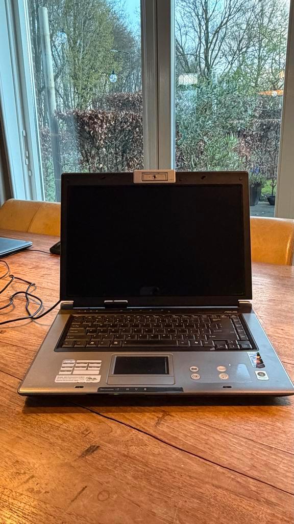 Gratis! Defecte Asus F5Z laptop, Computers en Software, Windows Laptops, Niet werkend, 15 inch, Onbekend, Ophalen