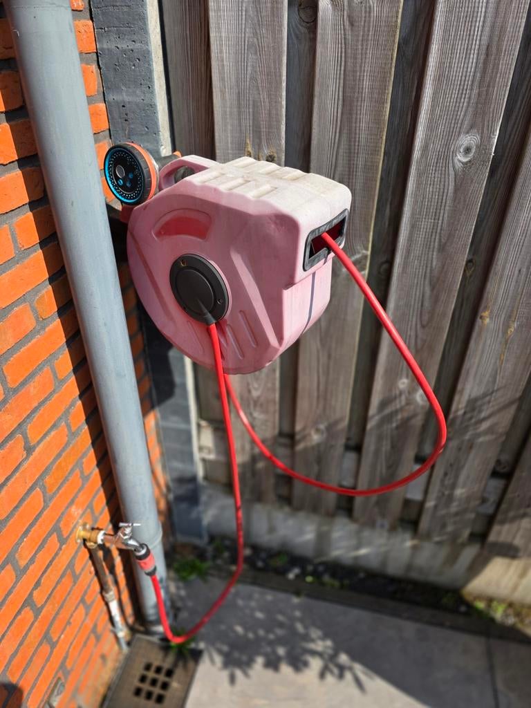 Wandslangbox nog in erg goede staat, Tuin en Terras, Tuinslangen, Ophalen of Verzenden, Gebruikt, Tuinslang