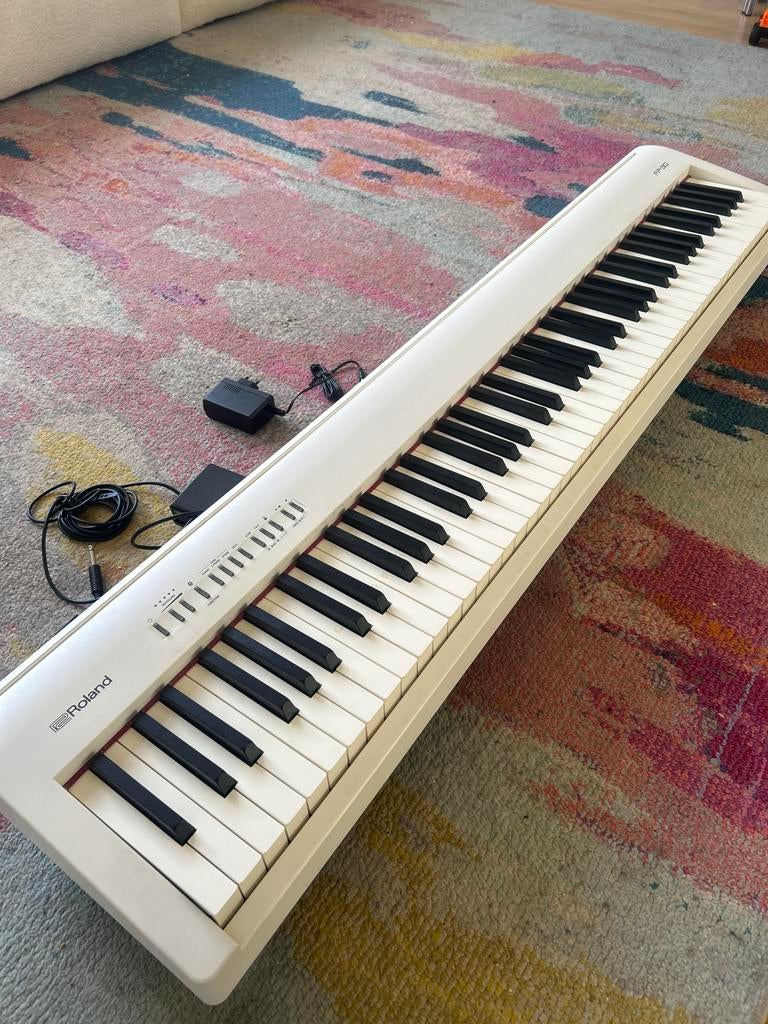 Roland FP-30 digitale piano, Muziek en Instrumenten, Gebruikt, 88 toetsen, Roland, Midi-aansluiting