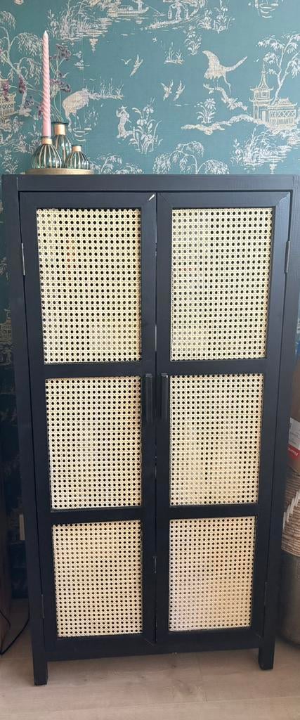 Kast met webbing, Ophalen, Gebruikt