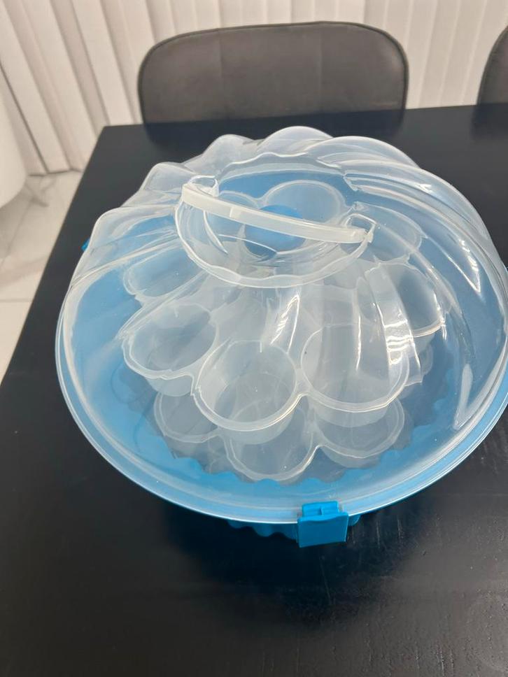 Muffin- en Cupcakehouder met Deksel en Handvat, Huis en Inrichting, Keuken | Keukenbenodigdheden, Zo goed als nieuw, Ophalen of Verzenden