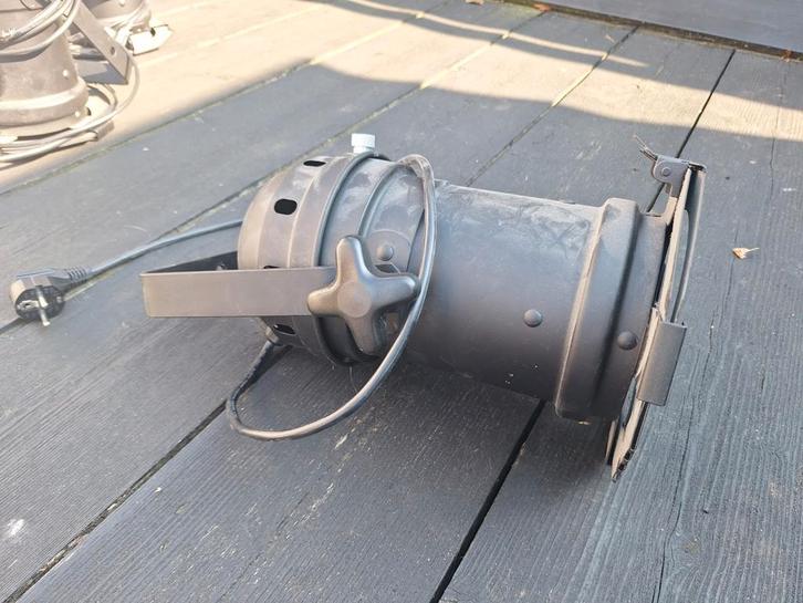 Grote industriele spots zwart 7 stuks, Huis en Inrichting, Lampen | Spots, Gebruikt, Plafondspot of Wandspot, Metaal of Aluminium