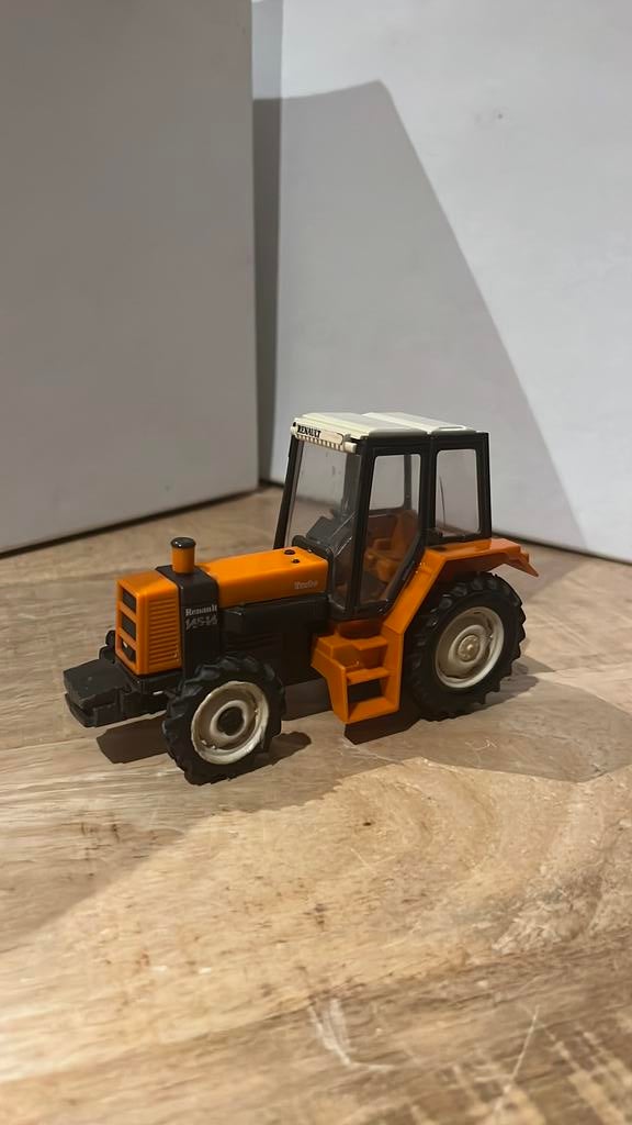 Renault 145-14 Turbo, Ophalen of Verzenden, Zo goed als nieuw, Tractor of Landbouw, Overige merken