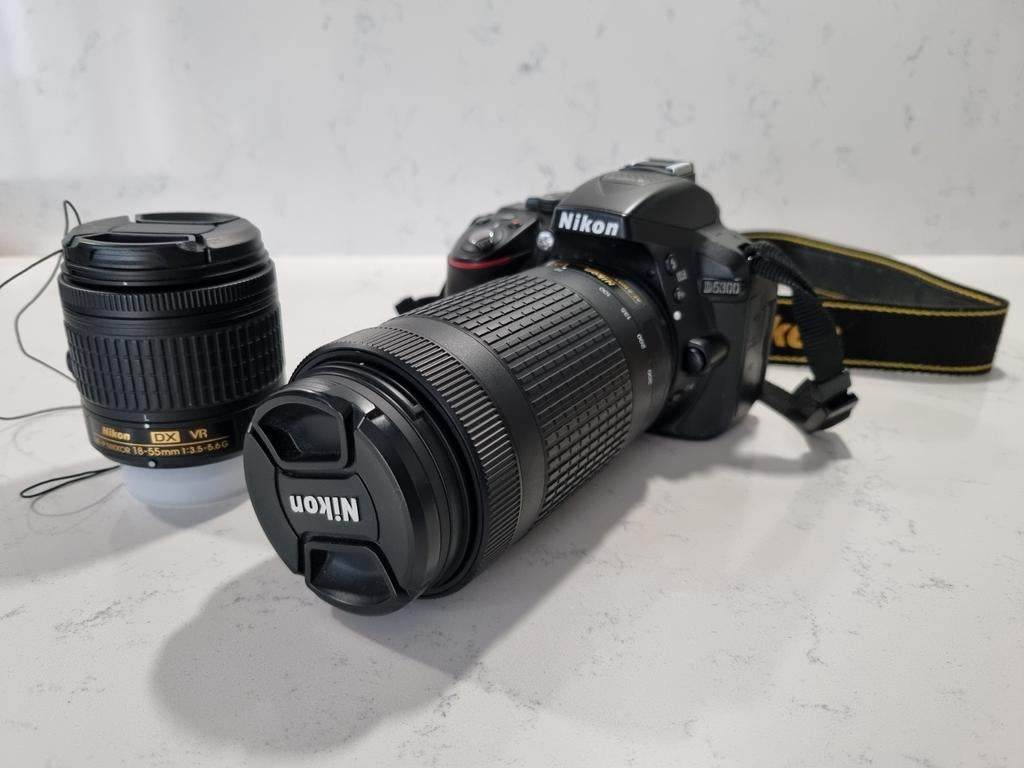 Nikon D5300 spiegelreflexcamera +2 lenzen 18-55mm 70-300mm, Ophalen of Verzenden, Zo goed als nieuw, Nikon, 8 keer of meer