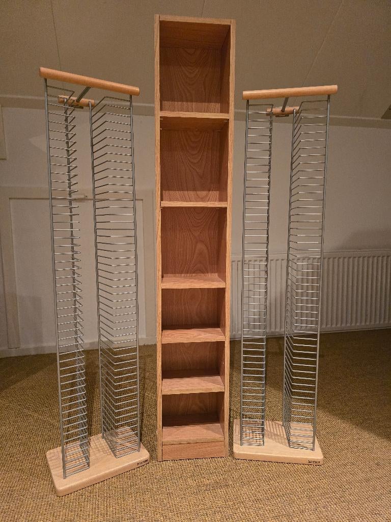 Dvd en/of CD rekken, Huis en Inrichting, Woonaccessoires | Cd- en Dvd-rekken, Ophalen of Verzenden, Zo goed als nieuw, 25 tot 75 discs