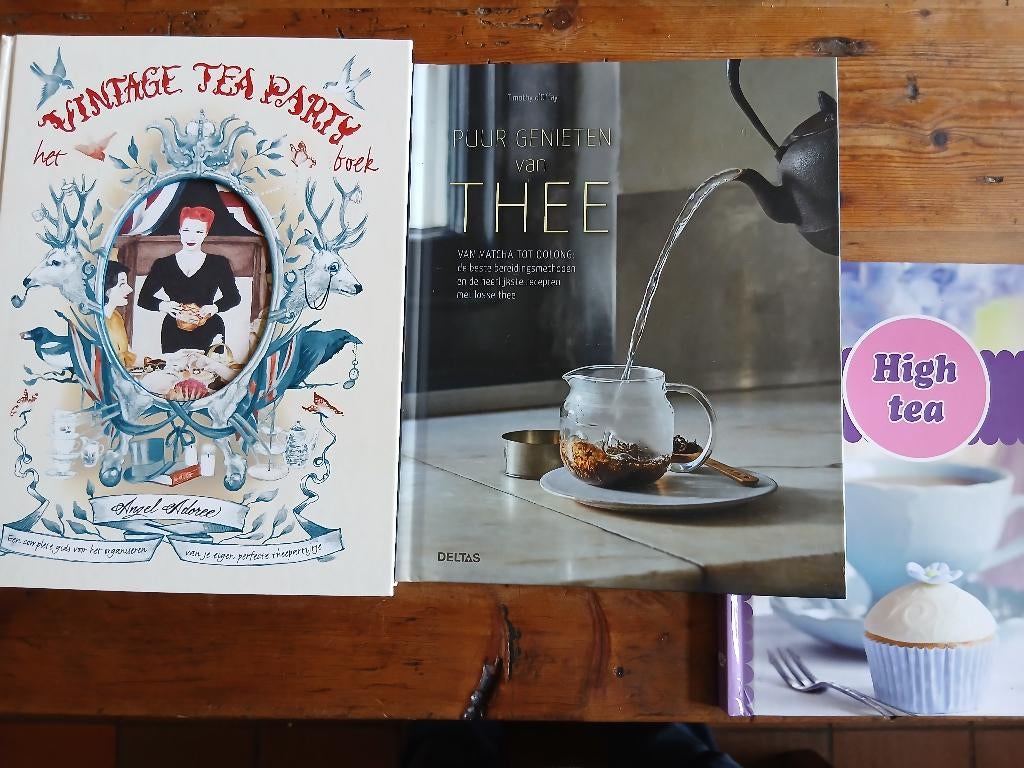 Vintage Tea Party, Puur genieten van Thee, High Tea, Ophalen of Verzenden, Zo goed als nieuw, Kruiden en Alternatief, Angel Adoree, Timothy D'Offay