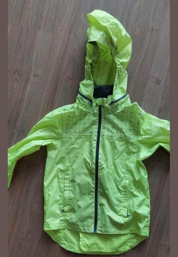 Regenjas lichtgevend 7/8 jaar, Caravans en Kamperen, Regenkleding, Regenjas, Ophalen of Verzenden