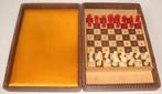 Oud schaakspel voor op reis: plastic, papier en (kunst)zijde, Hobby en Vrije tijd, Gezelschapsspellen | Bordspellen, Een of twee spelers