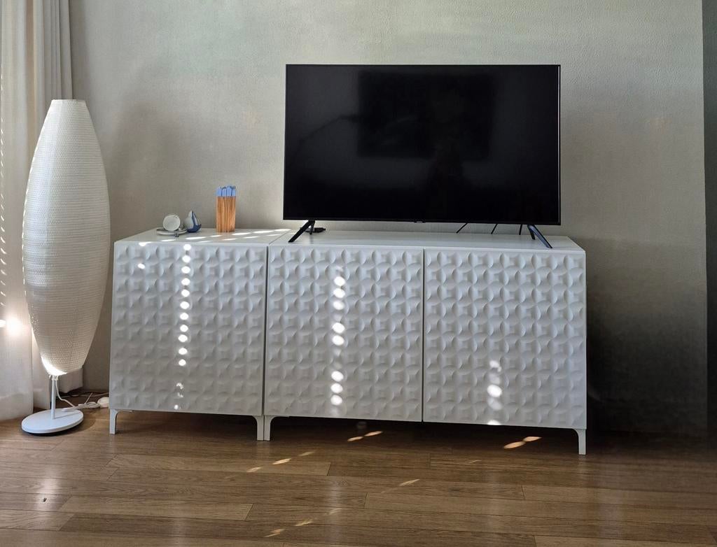 Ikea TV meubel wit met unieke deuren, Ophalen, Gebruikt, 150 tot 200 cm, Minder dan 100 cm