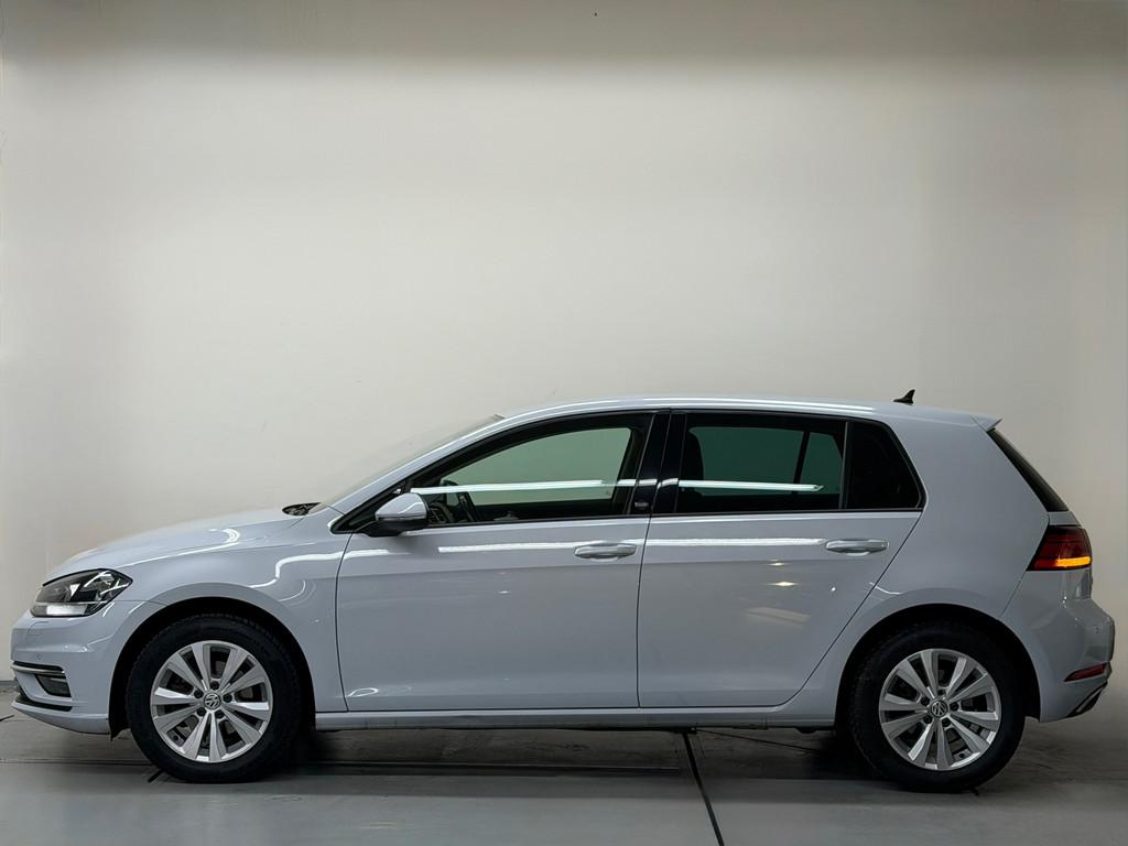 Volkswagen Golf 1.0 TSI Comfortline Navi CarPlay Camera ACC, Stof, Gebruikt, Adaptive Cruise Control, Bedrijf