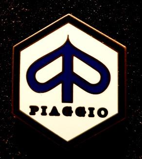 Piaggio speld- wit zilverkleur, Verzenden, Nieuw, Transport, Speldje of Pin