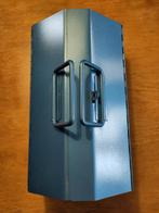 Gereedschapskist metaal, Ophalen