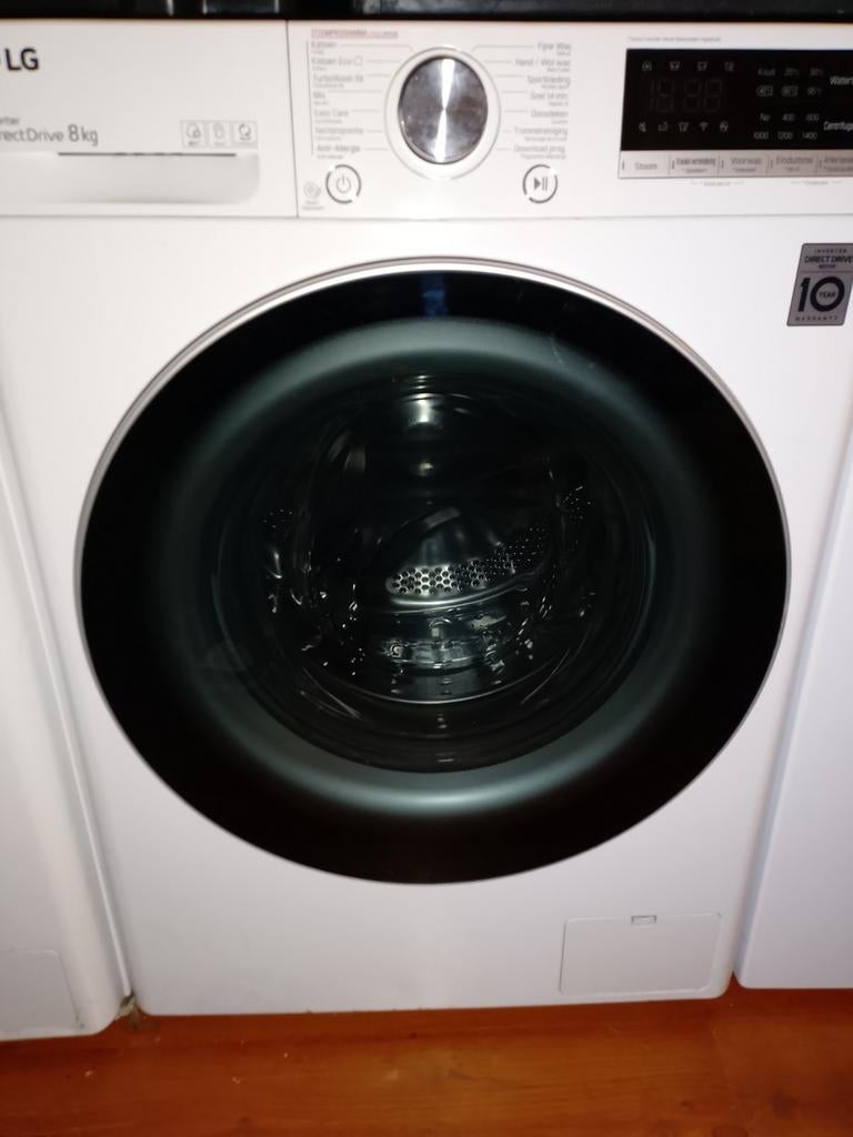 Lg wasmachine 8 KG, Ophalen of Verzenden, Zo goed als nieuw, 85 tot 90 cm, 1200 tot 1600 toeren