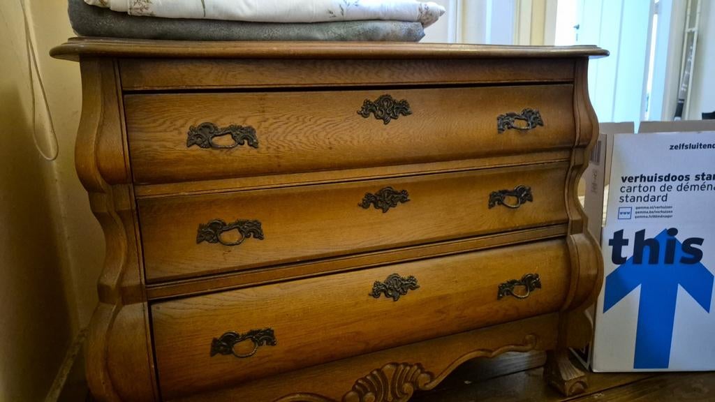 Mooie oude ladekast, Antiek en Kunst, Curiosa en Brocante, Ophalen of Verzenden