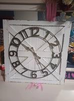 Te koop klok nieuw in doos, Huis en Inrichting, Ophalen of Verzenden, Nieuw, Wandklok