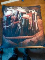 Decoratief kussen met bierflesjes print, Ophalen of Verzenden, Zo goed als nieuw