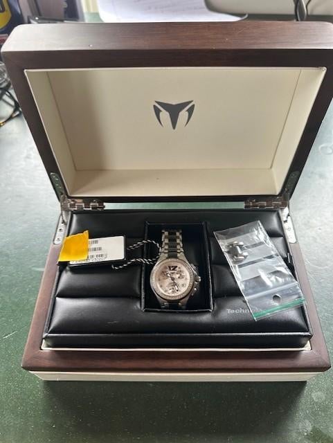 TechnoMarine Neo Classic Chronograaf Diamanten Bezel (2011), Staal, Polshorloge, Zo goed als nieuw, Ophalen