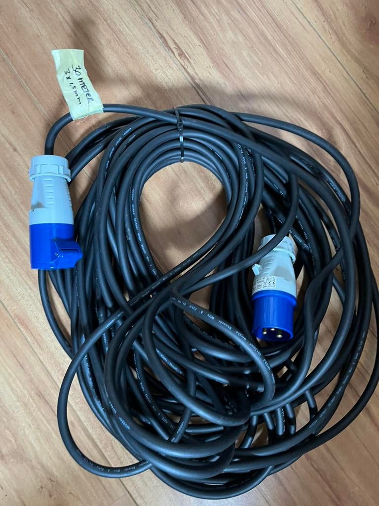 Stroomkabel voor caravan of tent Lengte 30 meter, Caravans en Kamperen, Caravan accessoires, Ophalen, Zo goed als nieuw