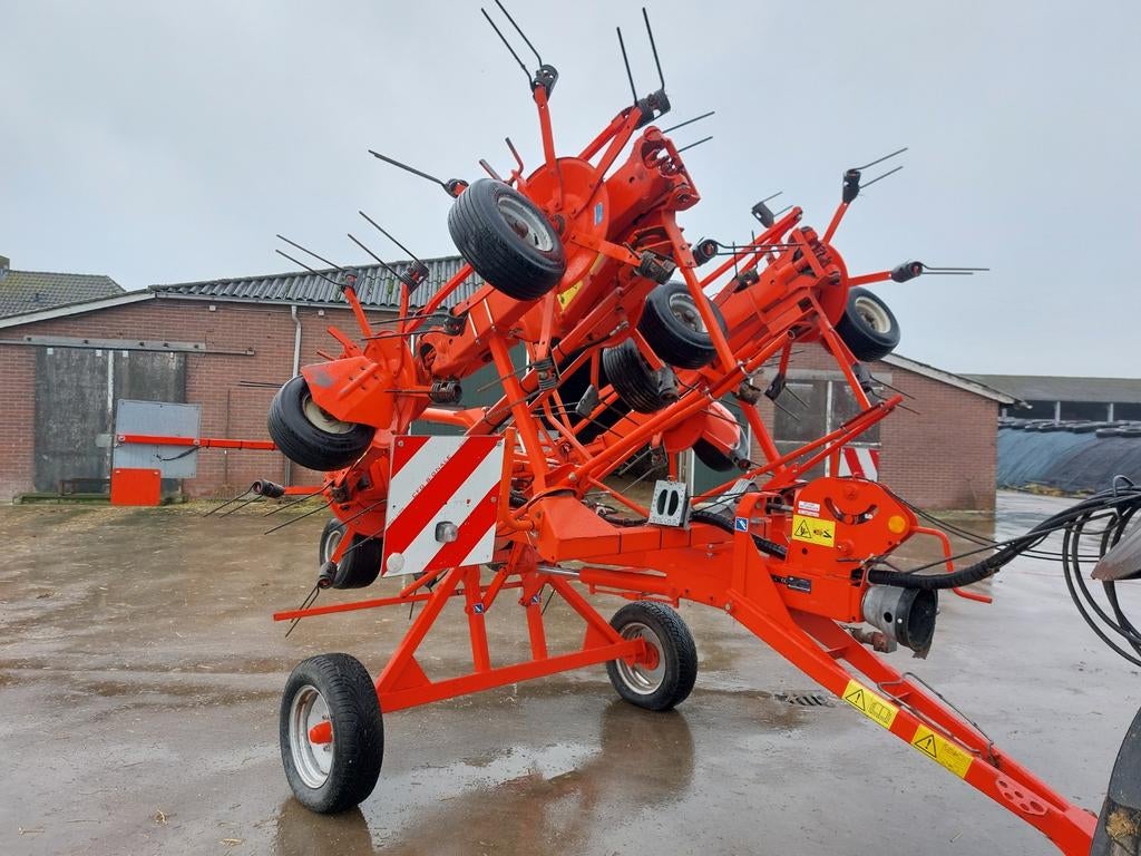 Kuhn schudder 8702T, Zakelijke goederen, Agrarisch | Werktuigen, Ophalen, Veehouderij, Weidebouw