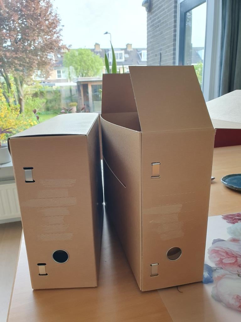 Archiefdozen, Diversen, Ophalen