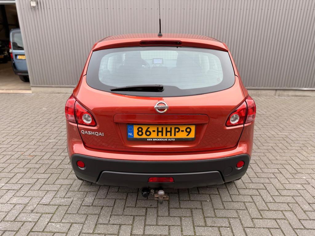 Nissan Qashqai 2.0 Tekna 4WD Camera|Trekhaak|Panorama|Navi, Auto's, Nissan, Gebruikt, Zwart, 4 cilinders, Handgeschakeld
