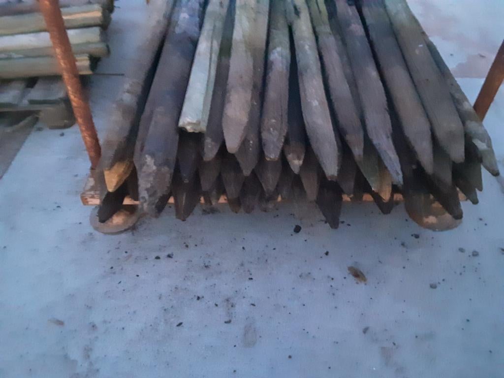 Heiningpalen diverse lengtes max lengte  160 140 120, Tuin en Terras, Palen, Balken en Planken, Ophalen of Verzenden, Minder dan 180 cm